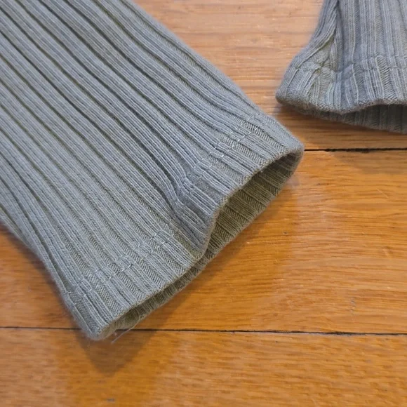 Reformation, Square Neck Ribbed Cropped Top, Sage Green, VGUC, Women's M - Picture 9 of 11